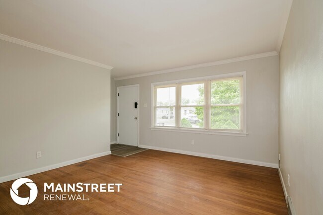 Foto del edificio - 670 Florland Dr