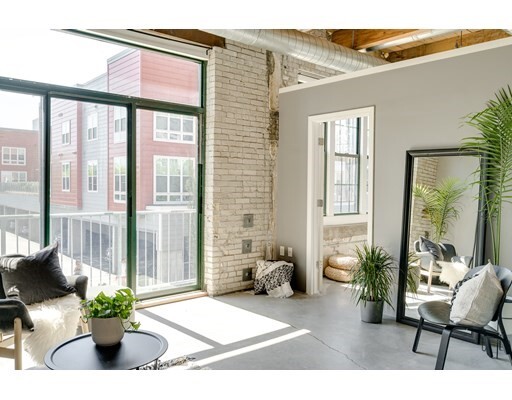 Foto del edificio - 43 Charlton St