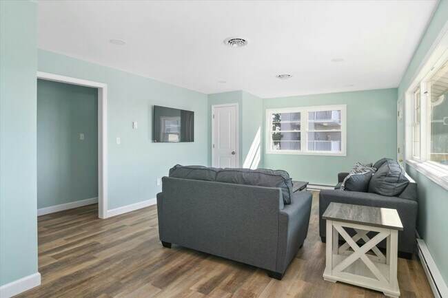 Foto del edificio - 7406 Coastal Hwy