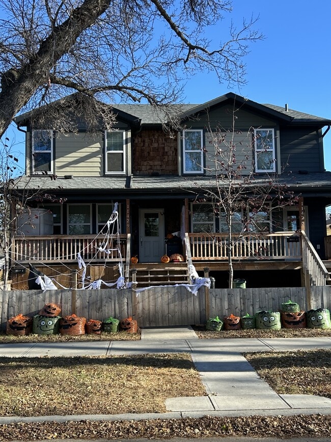 Building Photo - 11425-11467 67 St NW