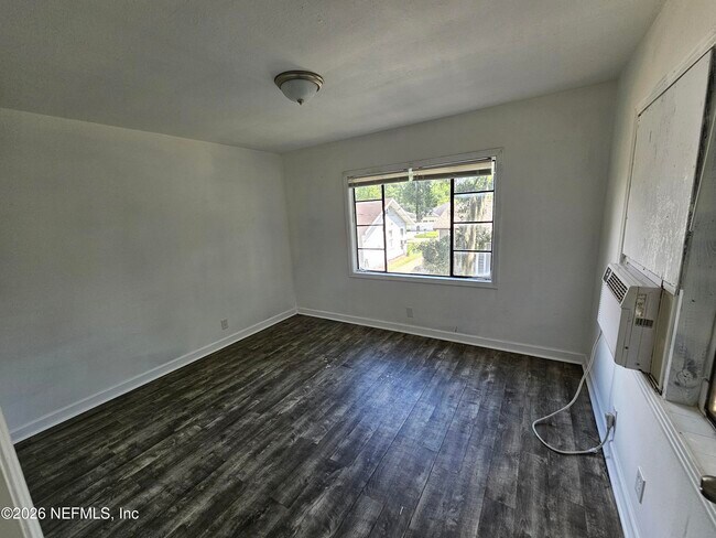 Foto del edificio - 3129 Lowell Ave
