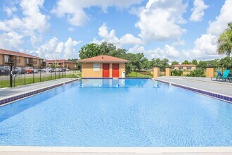Interior Photo - Misty Oaks