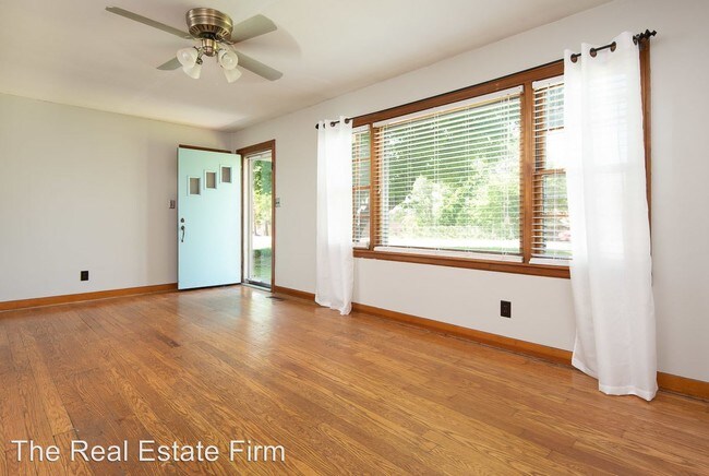 Building Photo - 2 br, 1 bath House - 2538 Washington Pike