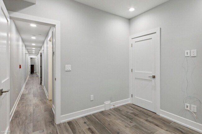 Foto del edificio - 4 br, 3 bath 4plex - 3834 BARING ST Unit 101