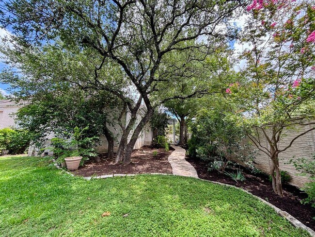 Foto del edificio - 31 Lost Meadow Trail