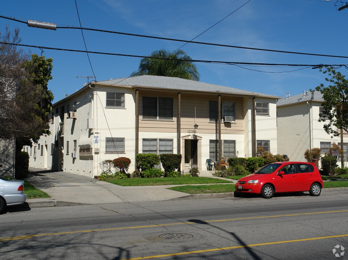 Foto del edificio - 12365 Magnolia Blvd
