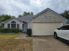 Building Photo - 1401 Mockingbird Ln