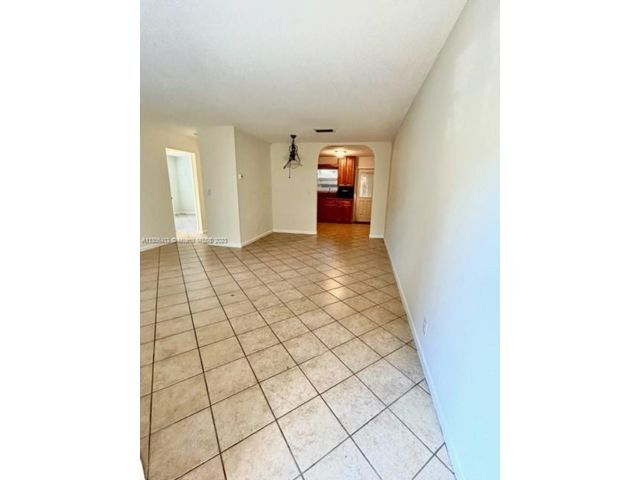 Foto del edificio - 2346 SW 17th Ave