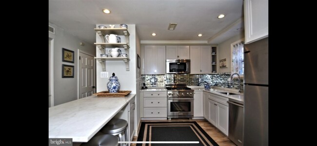 Building Photo - 11133 Waldemire Dr