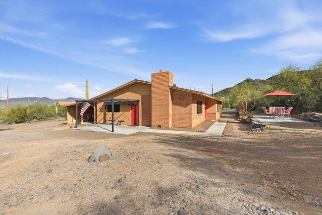 Building Photo - 36975 N Sunset Trail