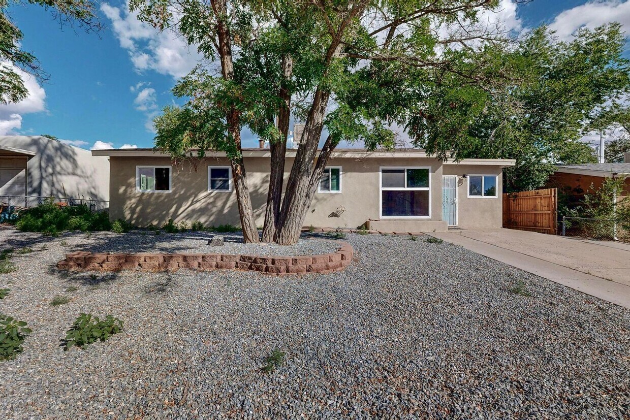 Primary Photo - NE 3 bedroom 1 bath 1348/sf