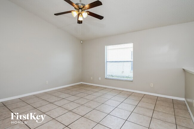 Building Photo - 7551 Groveoak Dr
