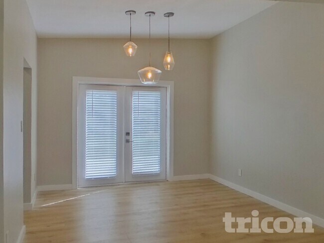 Foto del edificio - 5827 10th St N