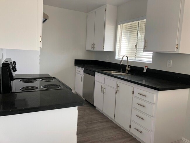 Foto del edificio - 2508 Highland Ave