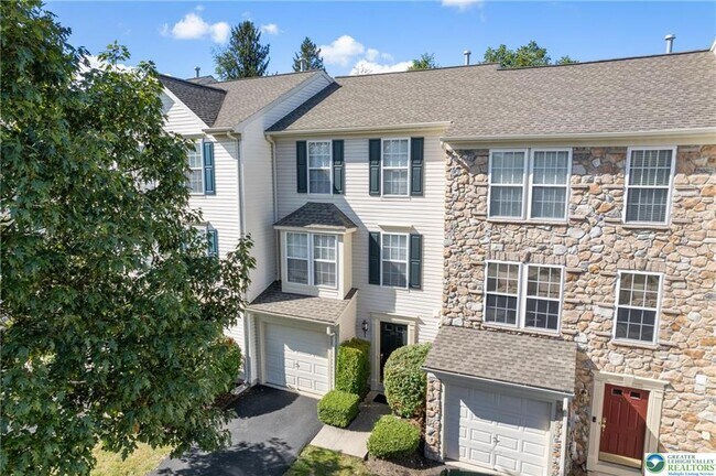 Building Photo - 4542 Jasmine Dr