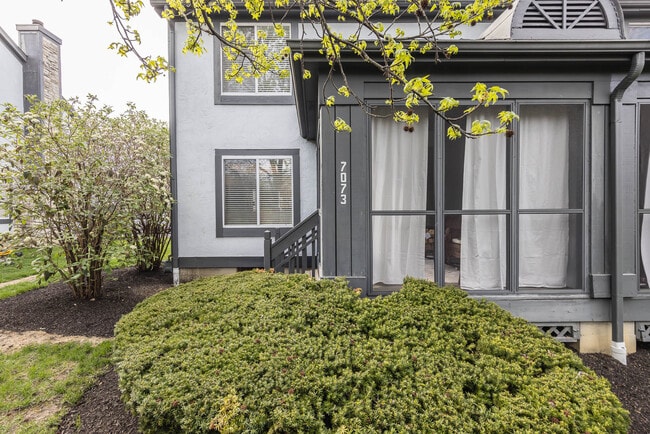 Building Photo - 7073 Muirfield Dr