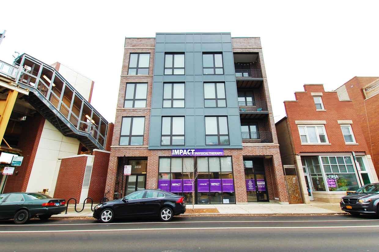 Primary Photo - 3418 N Lincoln Ave