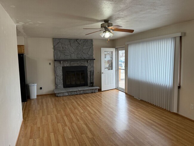 Foto del edificio - 2 bedroom, 1 bath Home for Rent