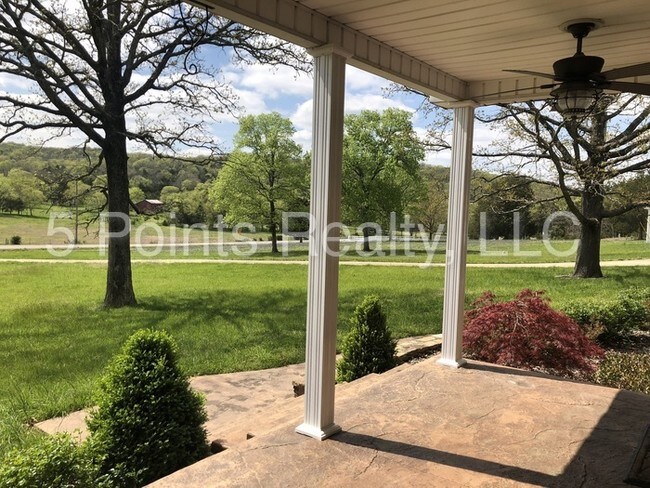 Building Photo - 8320 Rocky Fork Almaville Rd