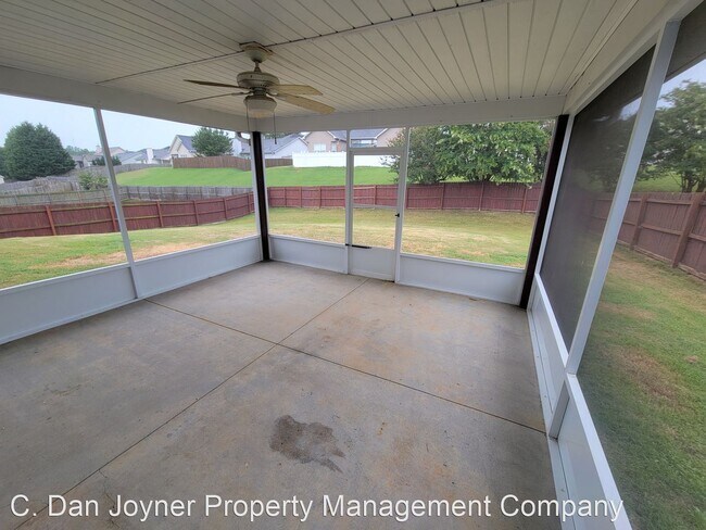 Building Photo - 3 br, 2 bath House - 208 Eastpark Way