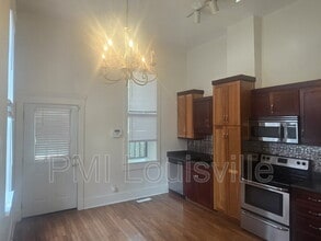 Building Photo - 1156 S Brook St