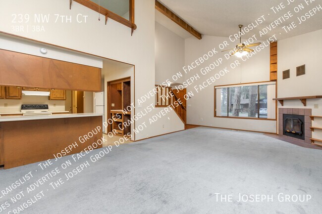 Foto del edificio - 239 NW 7th Ct