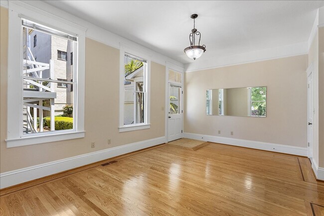 Building Photo - 618 1/2 Santa Clara Ave - 1 bedroom | 1 ba...