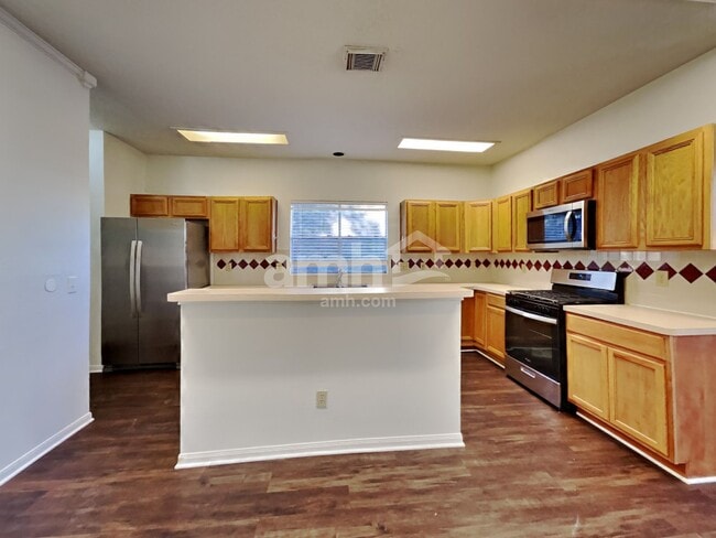 Foto del edificio - 2911 Linda Dr