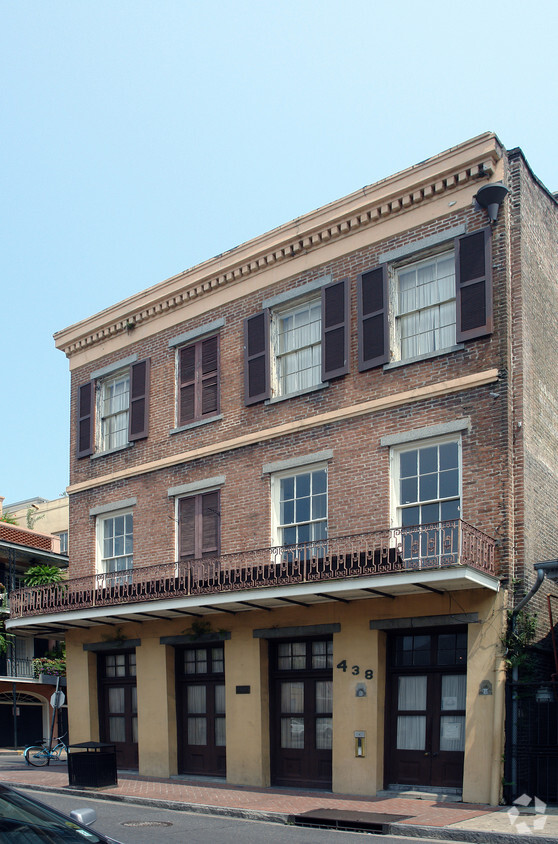 Building Photo - 438 Dauphine St