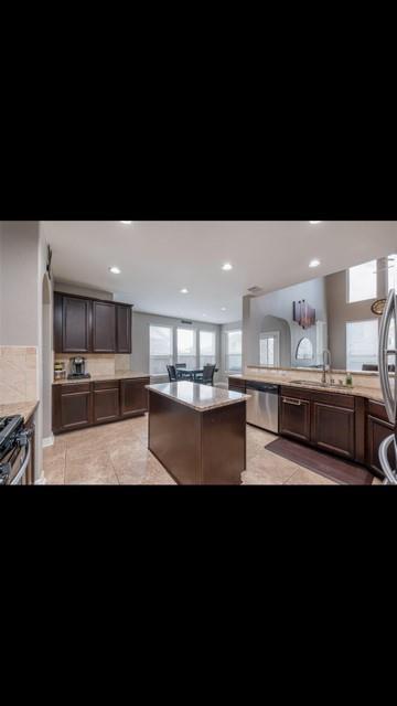 Foto del edificio - 2615 Misty Laurel Ct