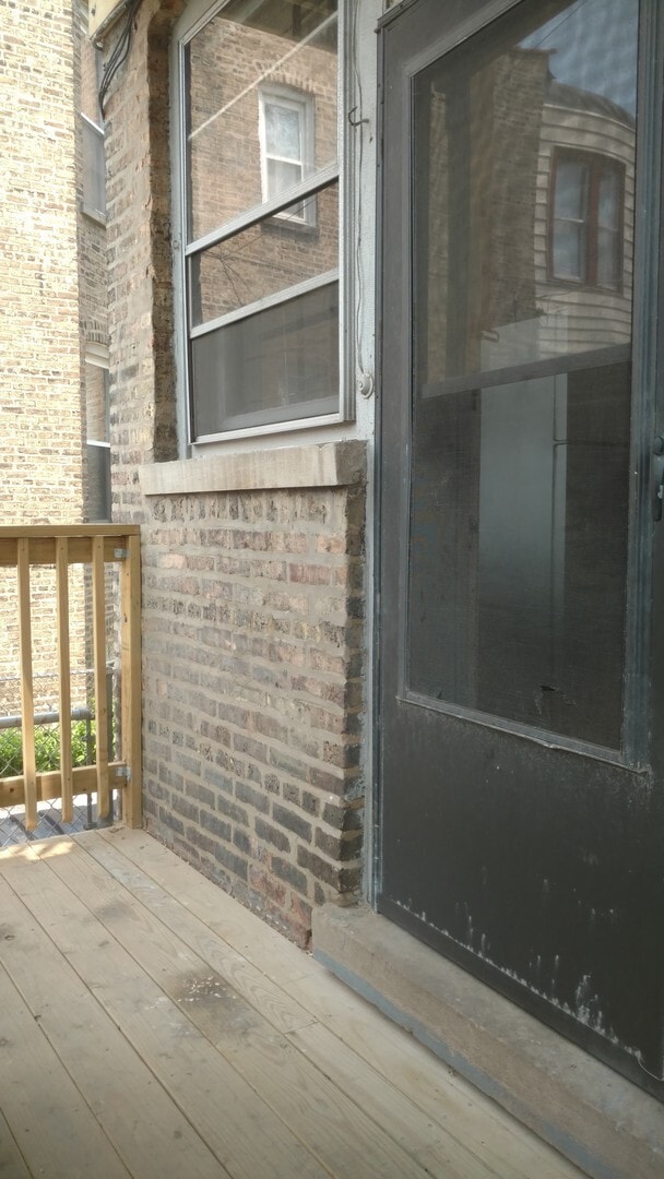 Foto del edificio - Wrigley Field Just A Mile Away - One Bedroom