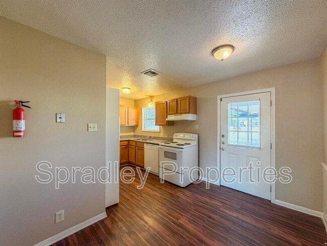 Building Photo - 3302 Keller Rd