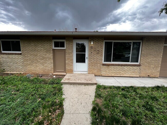 Building Photo - Adorable 3 bed 1 bath home in Fort Collins!