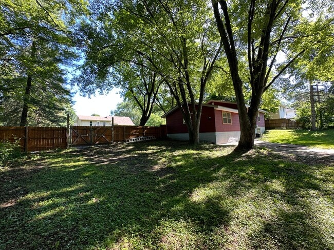 Foto del edificio - 318 16th Ave W