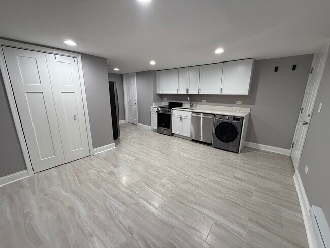 Foto del edificio - 6954 N Greenview Ave