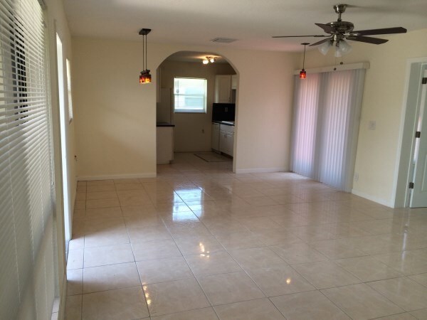 Foto del edificio - 2020 NW 11th Ave
