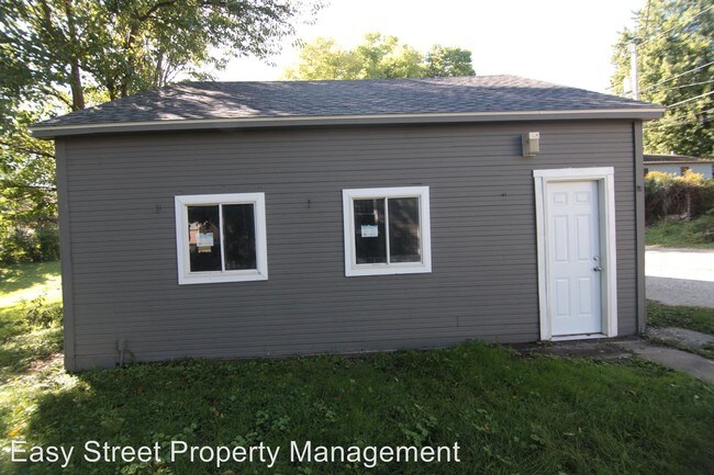 Building Photo - 2 br, 1 bath House - 3400 14th Ave.