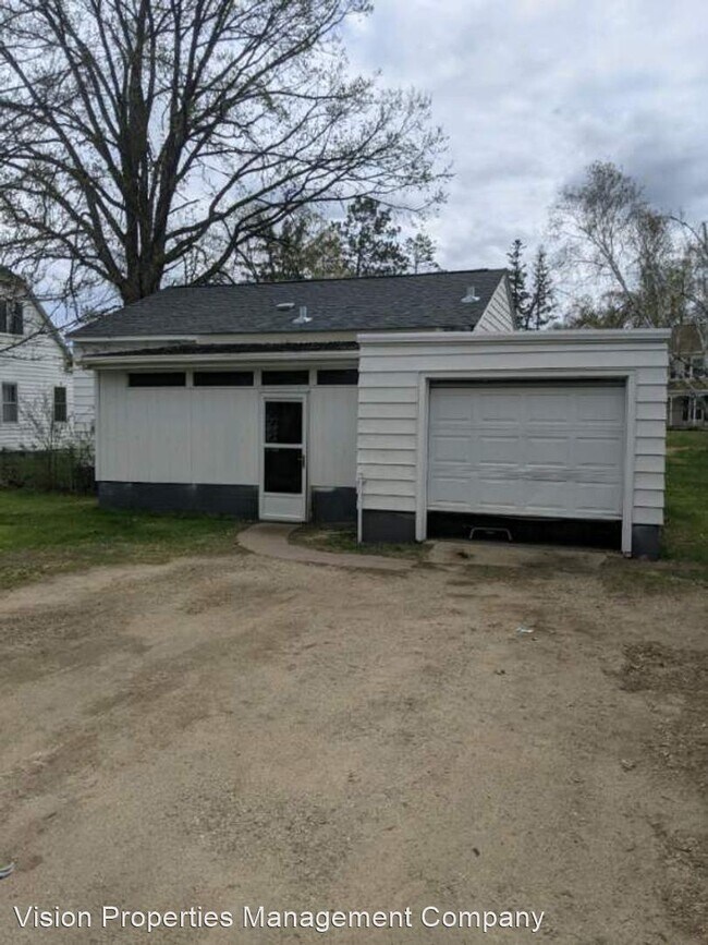 Building Photo - 4 br, 2 bath House - 1413 Calihan Ave NE