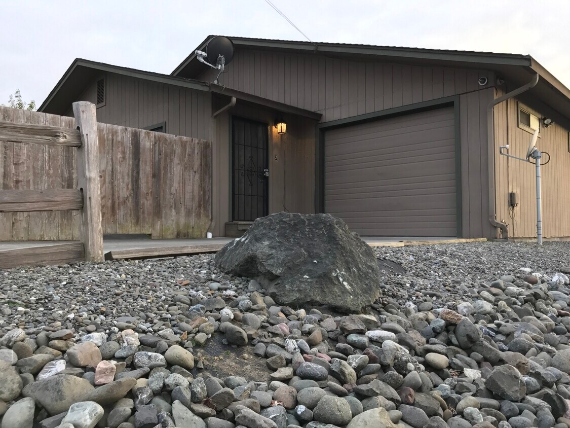 2203 A St, Eureka, CA 95501 Townhome Rentals in Eureka CA