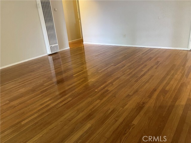 Building Photo - 1325 S Anaheim Blvd