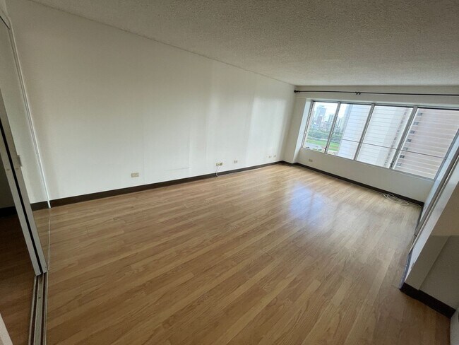 Foto del edificio - 2525 Date St