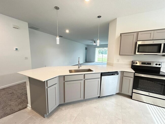 Building Photo - 305 Loch Ct