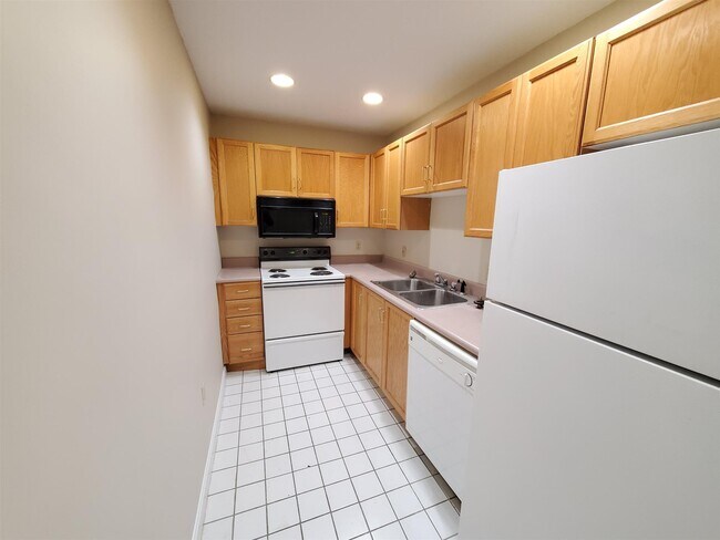 Building Photo - 85 Hancock St