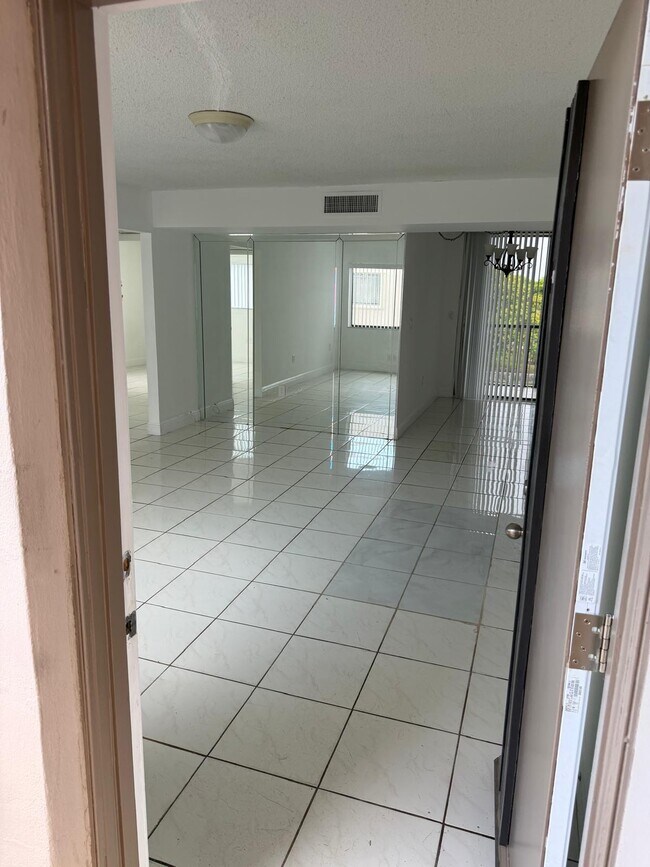 Foto del edificio - 8400 SW 133rd Avenue Rd