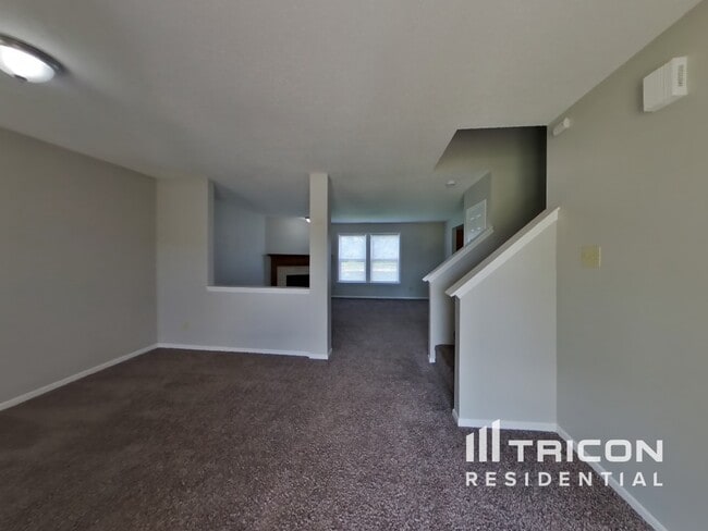 Building Photo - 10823 Firefly Cir