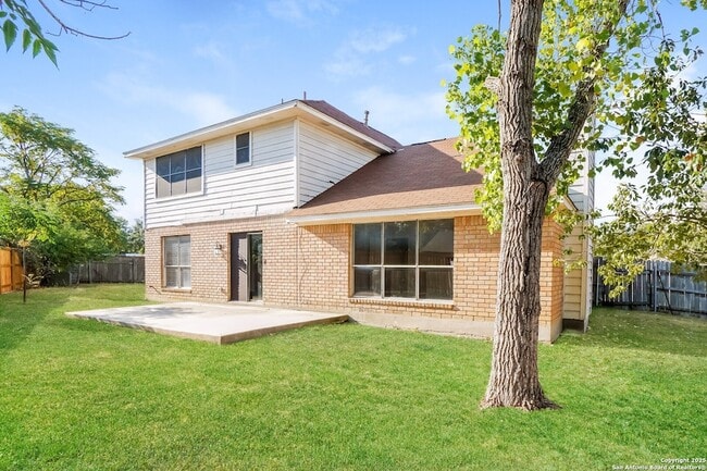 Building Photo - 5806 Elk Lake Dr