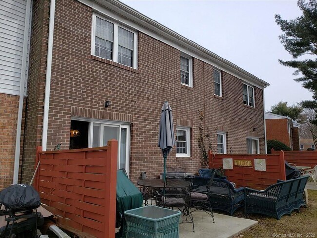 Building Photo - 13 Salem Walk