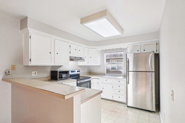 Photo - 2062 S Helena St Townhome