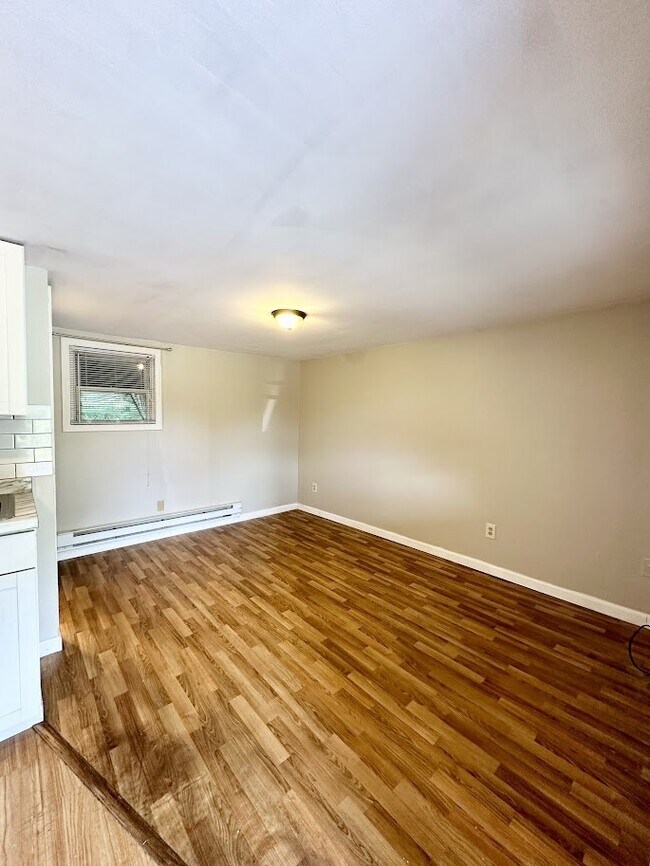 Foto del edificio - 1261 NY Route 7-#6