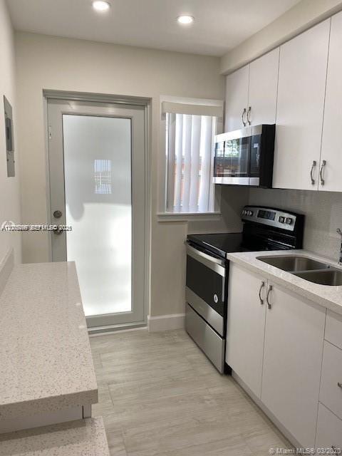 Foto del edificio - 3530 SW 9th Terrace
